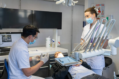 Lie Dental 5 april 2025 klein-9